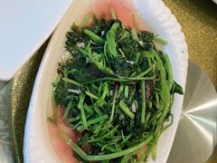 -鸿一饭店(隐秀路店)