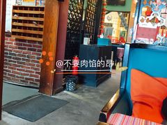 -香巴拉云南餐厅(华莱坞店)