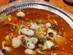 -有红鸡毛店·川菜(建设路店)