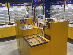 -诺柯视眼镜-蔡司依视路官方工厂店(淞南一店)