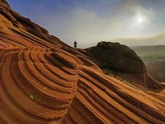 -波浪谷