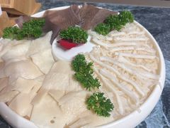 -慢丽江·云南野生菌土鸡锅(西山店)