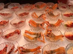 -半岛翡丽海鲜自助餐厅(观风亭店)