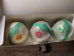 -蜜蜂小象·榴莲千层蛋糕(时代汇11栋店)