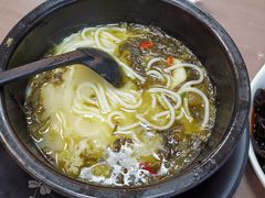 -灵芝妹子海鲜米线(香炉礁山姆店)
