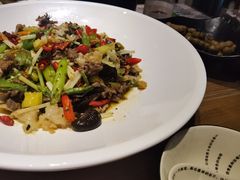 -临界音乐酒馆·小龙虾·江湖菜(华熙LIVE·鱼洞店)