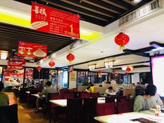 大堂-潮泰牛肉火锅 · 创于1992年(车公庙店)