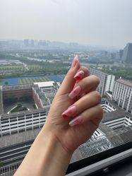 -UGIRL有个美甲