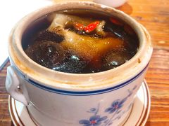 黑蒜竹丝鸡炖花胶-黄祥华养生堂·炖汤·营养蒸饭(岭南天地店)