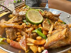 阿妈腊排骨干锅-民食香·腊排骨野生菌美食(木府店)