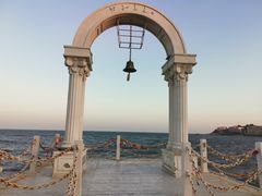 -北戴河碧螺塔海上酒吧公园