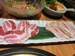 -炼火烤肉店