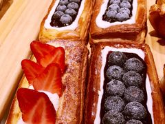 -好利来(高新枫叶广场店)