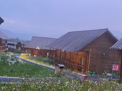 -喀纳斯禾木山庄