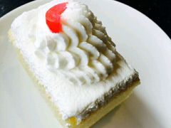 -红宝石·鲜奶小方·海派西点房(金杨店)