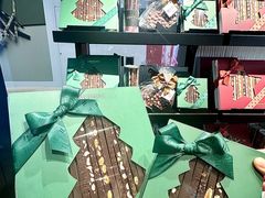 -Laderach 莱德拉(上海环贸iapm店)