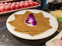 -宽板凳老灶火锅(台湾街店)