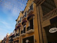 -王府井奥莱临潼小镇(临潼店)