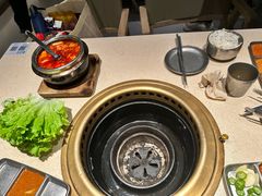 -蚂蚁洞·烤肉大营地(上海静安大悦城店)