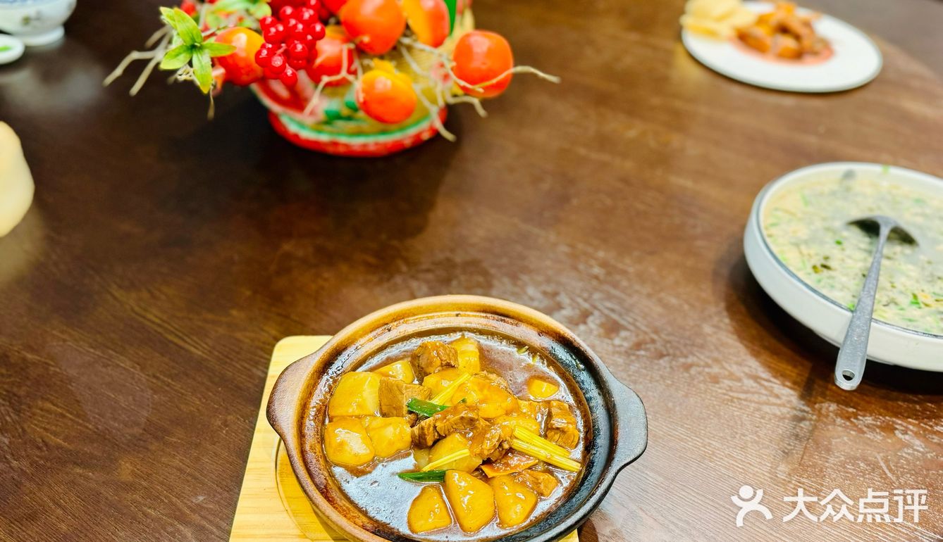 潮宴的菜没想到回锅肉还是一绝啊哈[愉快][强]