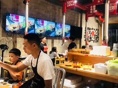 大堂-么肆烤肉·中式自助·烤肉大排档(街道口季佳PAI店)