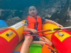-安吉龙王山峡谷漂流