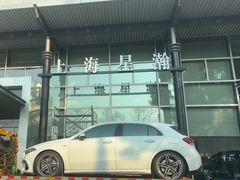 -上海星瀚奔驰4S店(红柳路店)