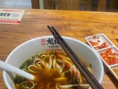 -湘人龙记老长沙米粉(鸟巢店)