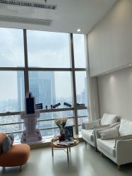 -JNK皮肤管理中心