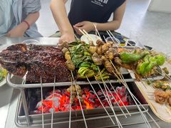 -老广烧烤(骆驼山康馨园店)