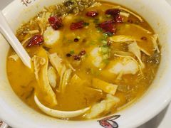 -渝是乎酸菜鱼(龙旗购物中心店)