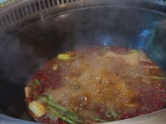 -哈尔滨烧烤·山河村铁锅炖(交大店)