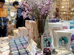 -猫的天空之城概念书店(杭州南宋御街店)