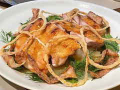 脆皮鸡配柠檬土豆-Mercato莫卡多露台餐厅与酒吧(K11店)
