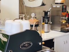 -red donkey coffee