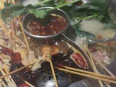 -佰人王串串香火锅(洋珠巷店)