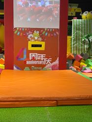 -蹦蹦跳跳(新奥购物中心店)