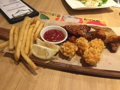 -必胜客(骡马市店)