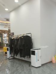 -藤野造型烫染·漂发