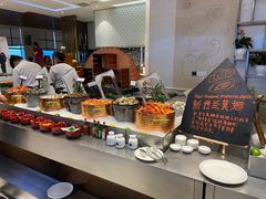 自助取餐区-索菲特酒店 · 云尚天际自助餐厅