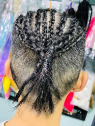 -15C7 男士理发馆 烫染专业店