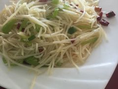 -溢心园香河肉饼总店