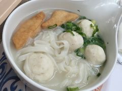 鱼丸河粉-翠华餐厅(香港国际机场店)