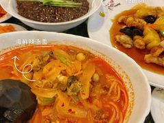 辣海鲜面-桃园中华料理炸酱面(燕儿岛路店)