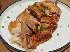 -东口码头·烧鸽子·鱼头泡饼·地方菜(金鹰悦城店)
