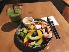 鸡肉牛油果芒果色拉-Wagas沃歌斯(太古汇店)
