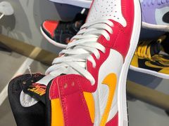 -NIKE品牌体验店(金源新燕莎店)