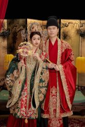 -喜爱高定婚纱摄影