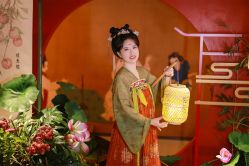 -支流映画摄影·汉服妆造跟拍(本宫来了银泰店)