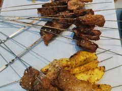 -小两口锦州烧烤·脆皮油边(依云北郡店)